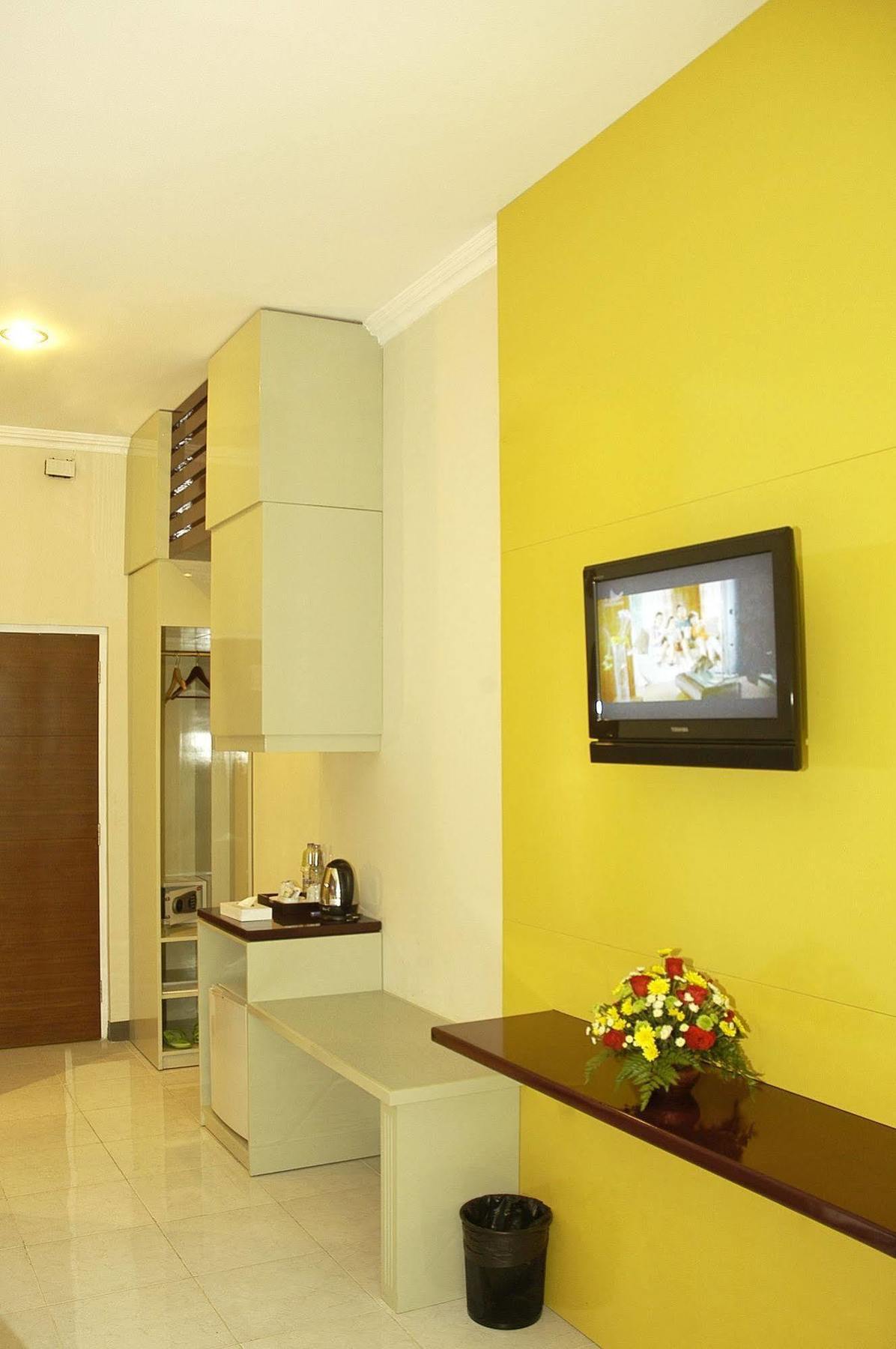 Hotel Orlen Yogyakarta Exterior foto
